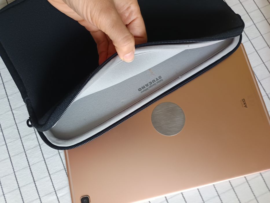 Чохол для планшета на замку / термочохол для планшету  Samsung iPads