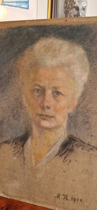 Przedwojenny portret obraz pastel aukcyjny sygnowany M.H. 1914 antyk