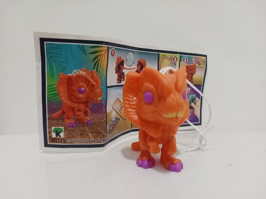 Kinder stranger things natoons star wars