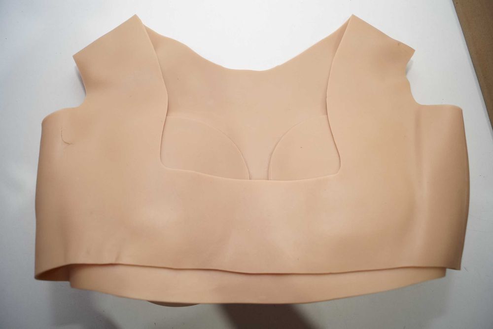 1323 Sztuczne piersi biust cycki silikon r. D mastektomia