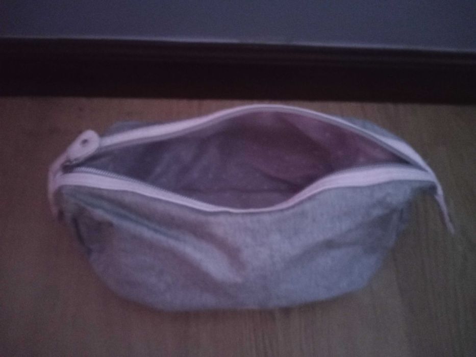 Bolsas/nécessaires de bebê.