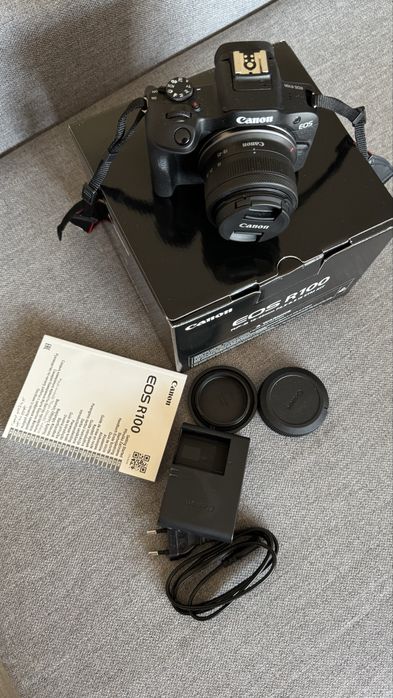 Nova CANON EOS R100 + RF-S 18-45mm IS STM