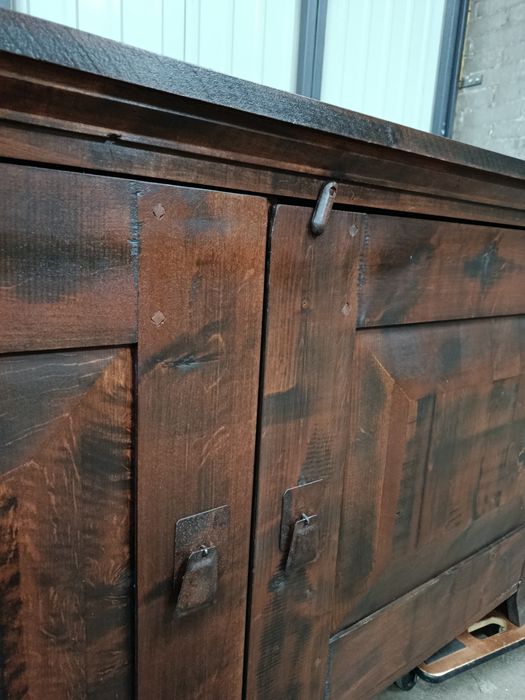 Komoda brązowa, kolonialna. Klasyczna. 155 cm. Lite drewno.