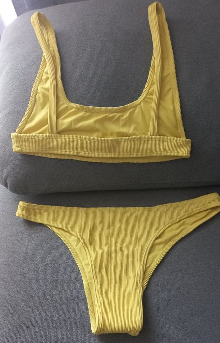 Bikini amarelo, como novo, Pull&Bear, colecção  Pacific Republic
