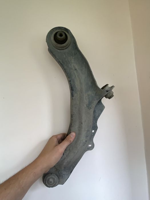 Продам важіль підвіски меган 2 ціна за 2 шт