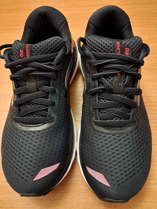 Детские Кроссовки Brooks оригинал размер 38.5