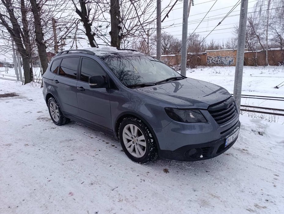 Субару Трібека Б 10