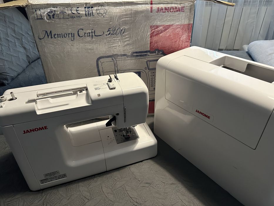 Швейна машинка Janome Memory Craft MC5200
