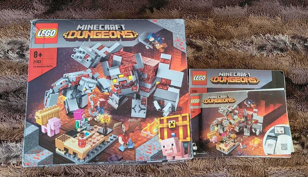 LEGO Minecraft Бій за червонокамінь (21163)