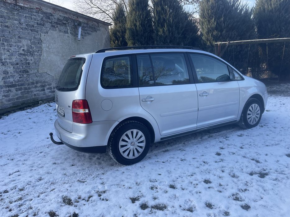 Volkswagen  Touran 2006 rok 1.9 tdi 105 km swrwisowany