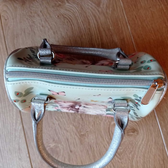 H&M Lakierowana torebka Kuferek Koty Dziewczynka nadruk zwierzątka