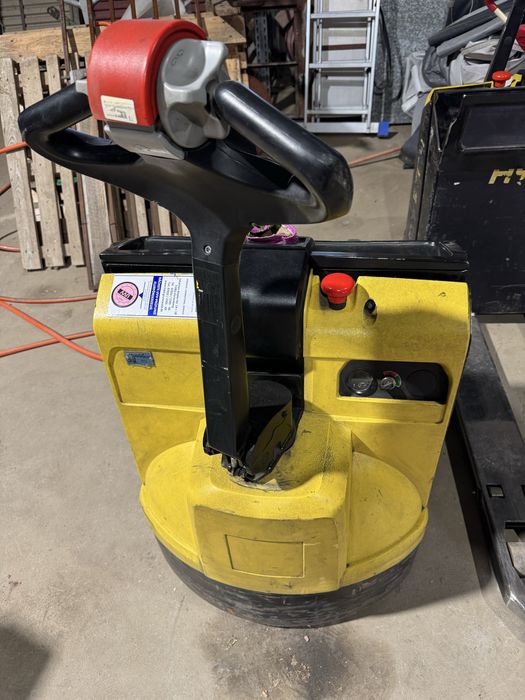 Paleciak elektryczny Hyster