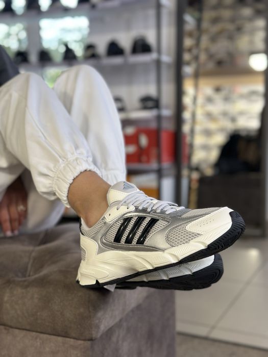 Жіночі оригінальні кросівки Adidas Crazychaos 2000 JR3491