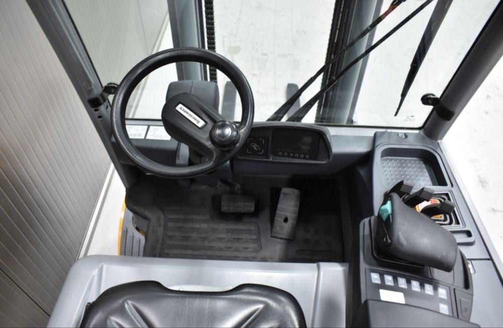 Empilhador 2,5 ton eletrico jungheirich EFG 425K
