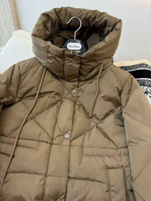 Зимовий пуховик Max Mara хс, с