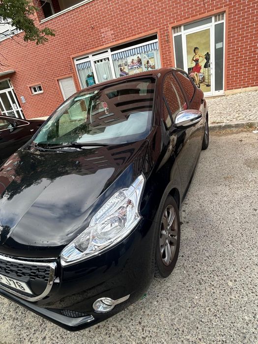 Peugeot 208 — fotografia 5