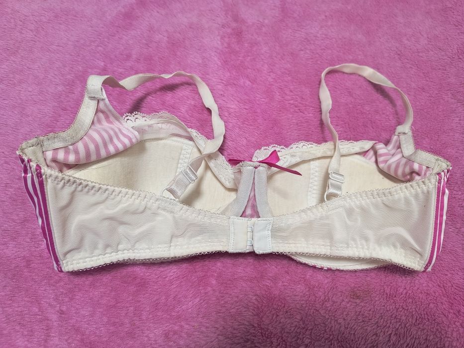 Biustonosz KNICKERBAX roz.80 DD
