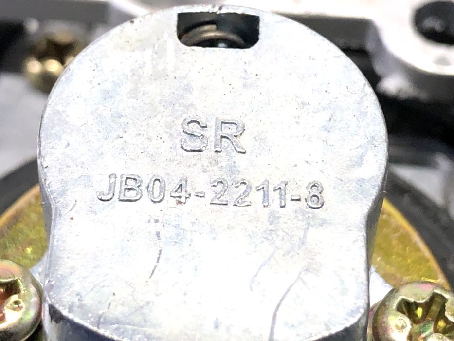 STACYJKA KOREK WLEWU 906 SR-JB03-1801 0.1 3KM KLUCZYK