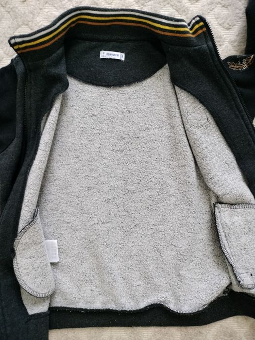 Casaco com oferta de camisola