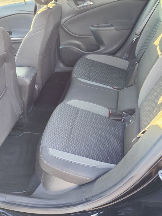 Opel Astra 1.2T Nacional 65000kms