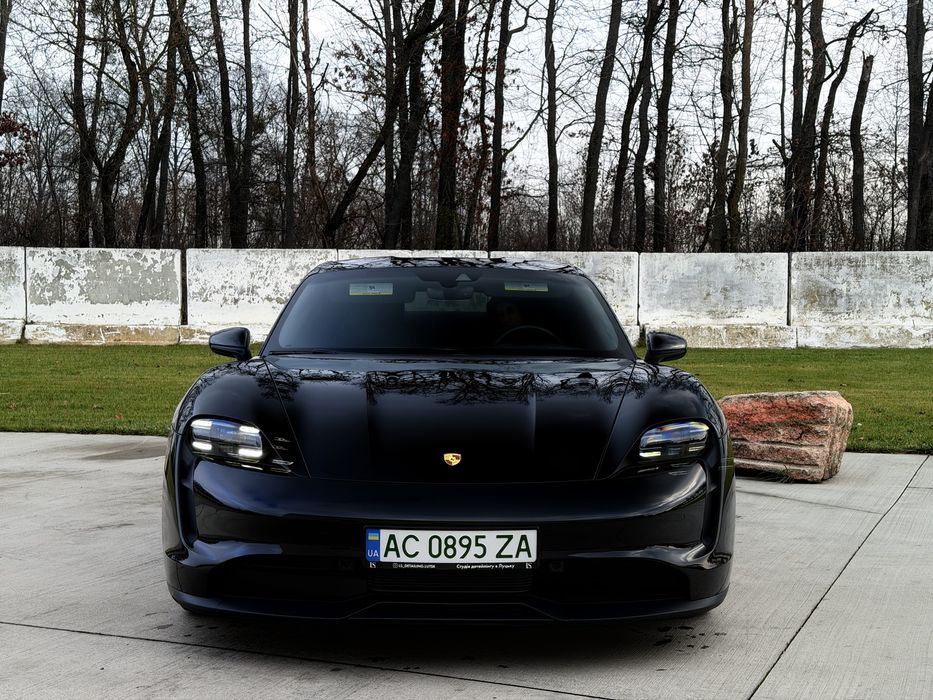 Porsche Taycan 4S ідеальний стан, максимальна комплектація.