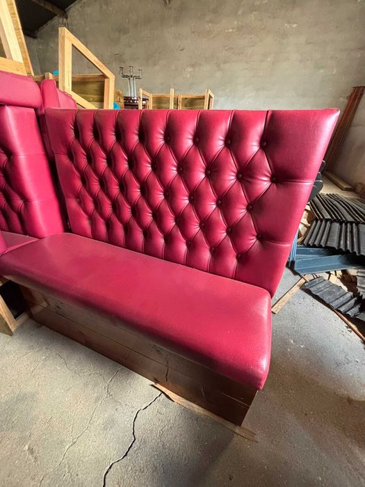 Movel sofa vermelho