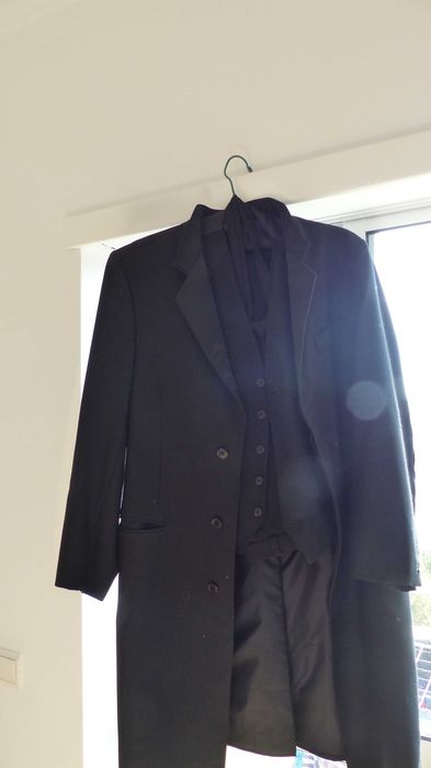 Traje académico novo