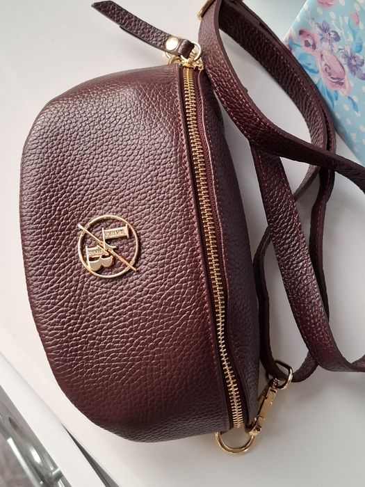 Włoska torebka nerka skórzana laura biaggi bordo