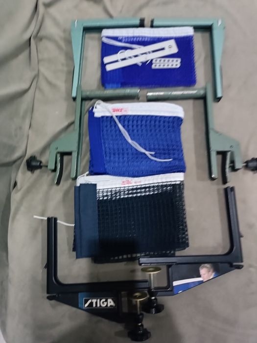 сітки для настільного тенісу,чохли для ракеток та інше.