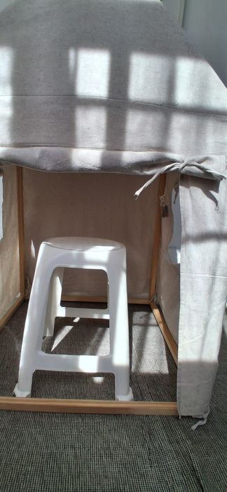 Tenda de criança como nova