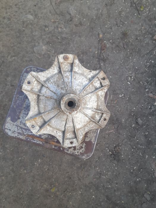 Ступиці моторолера Вятка