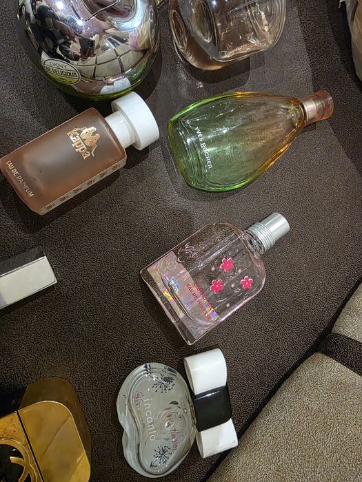 Продам женские духи