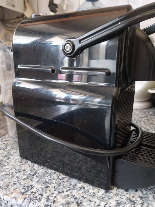Maquinas  cafe electrica krups  nespresso capsulas c/ avaria