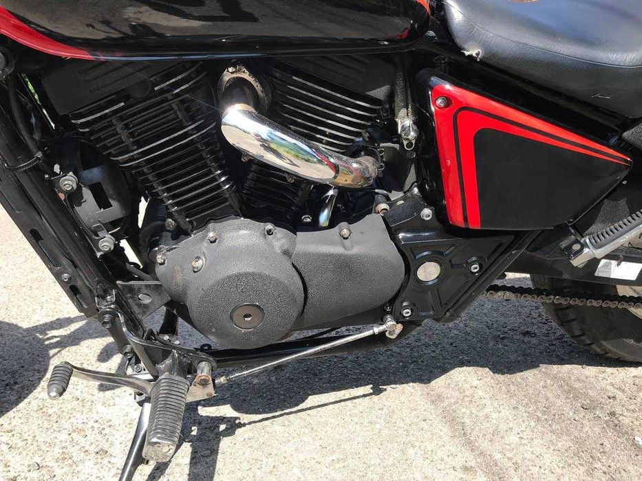 Suzuki desperado vz400