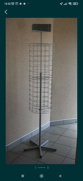 Stojak na okulary obrotowy 84 pozycje w kolorze srebrnym z lustrem