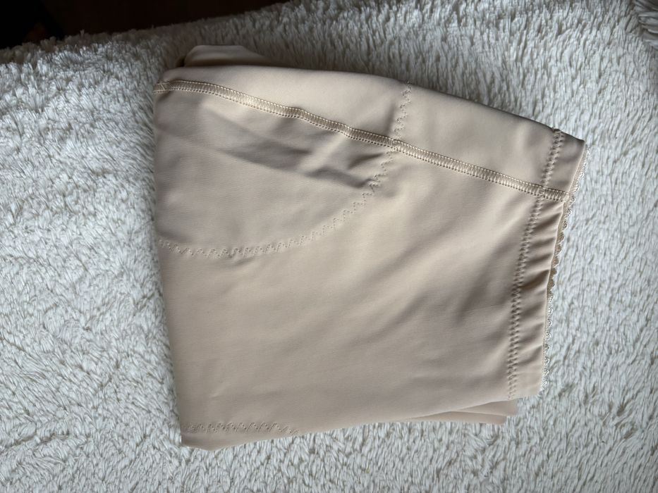 Ubranie uciskowe - legginsy modelujace