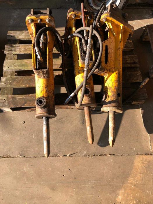 Hydrauliczny młot Arrowhed R 45   minikoparki od  1 do  3 tony