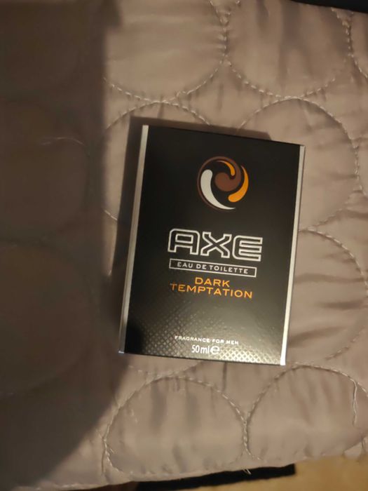 Conjunto de produtos Avon e Axe novos e selados - para homem