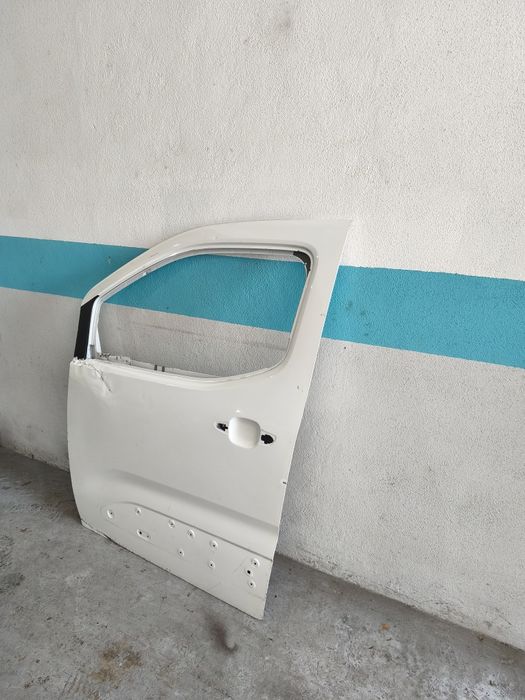 Porta frente esquerda PLATAFORMA K9 – CITROËN / PEUGEOT / OPEL / TOYOTA