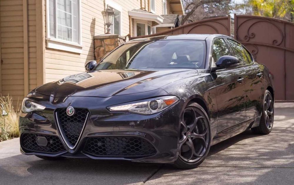 Продам свою Alfa Romeo Giulia 2.0 Turbo Veloce 2018