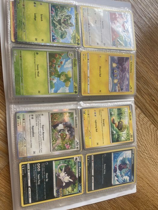 Zestaw kart Pokemon