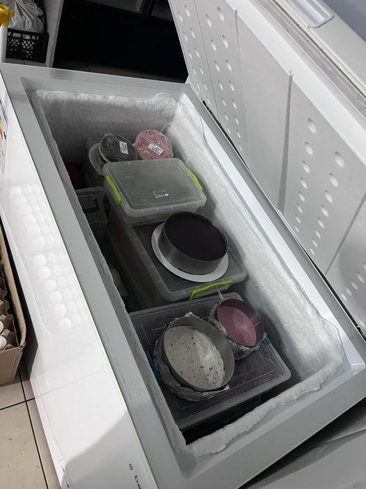 Морозильна скриня