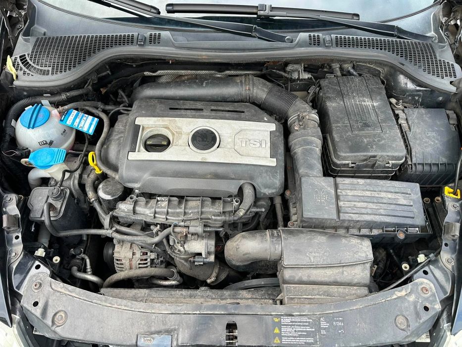Skoda Octavia  kombi 1.8TSI Klimatronik,Hak  2kpl koł 4×4