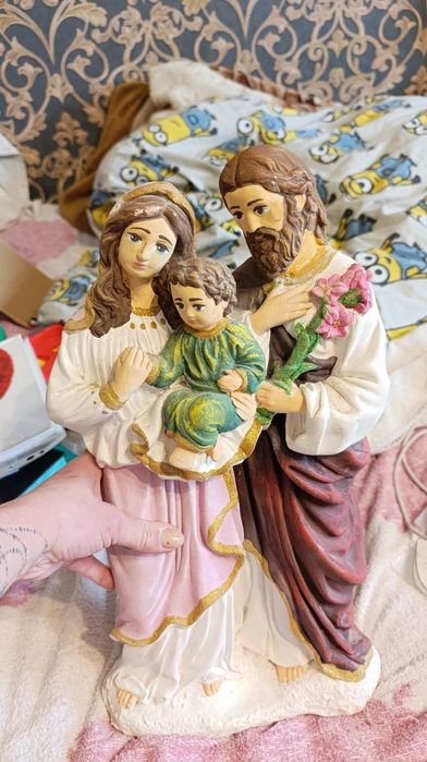 Свята родина статуетка