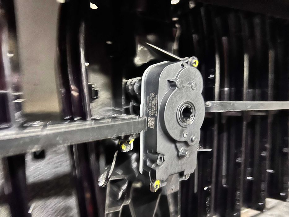 Bmw  x5 g05 жалюзі Верх Низ  заслонка Ноздрі  Оригінал