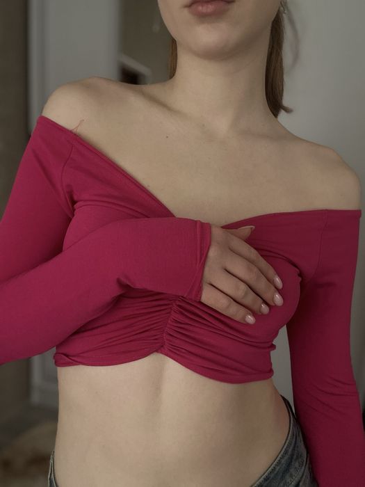 PRETTYLITTLETHING топ з довгим рукавом