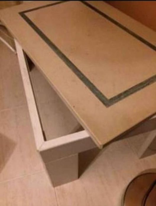 Mesa de centro em pedra