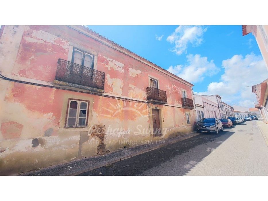 Moradia Estilo Senhorial no Centro de Grândola