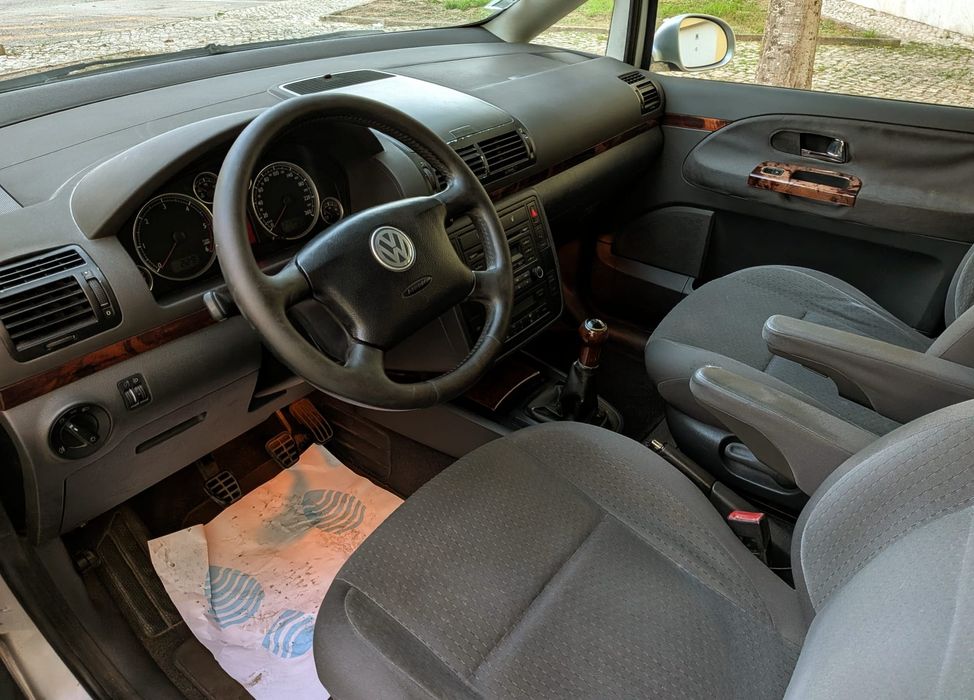 VW Sharan 2.0 TDI 2007 (selo antigo)