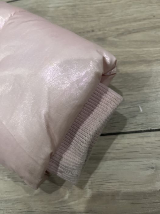 Курточка  жемчужная на весну 140 см